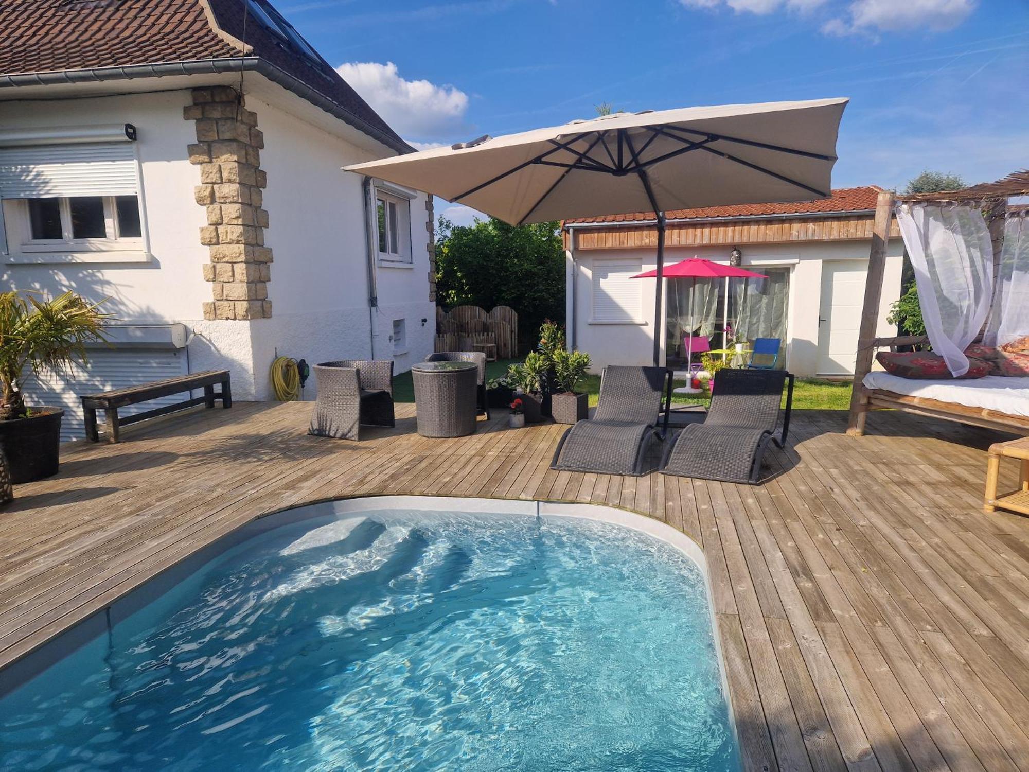La Serenite Balinaise, Chambre Et Sdb Privee, Jardin , Piscine Et Jacuzzi En Saison, Pres De Chantilly, Parc Asterix Et Cdg Et Paris En 20' Orry-La-Ville Exterior foto