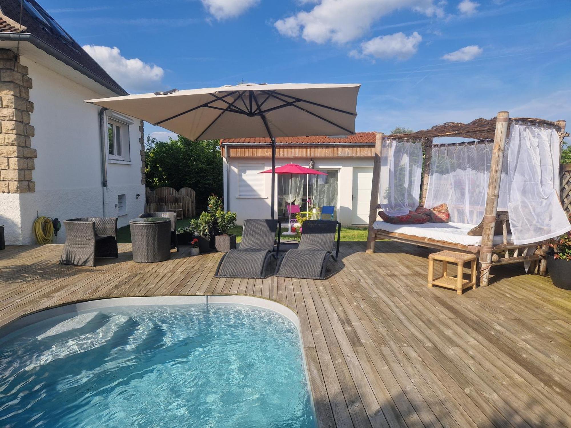 La Serenite Balinaise, Chambre Et Sdb Privee, Jardin , Piscine Et Jacuzzi En Saison, Pres De Chantilly, Parc Asterix Et Cdg Et Paris En 20' Orry-La-Ville Exterior foto